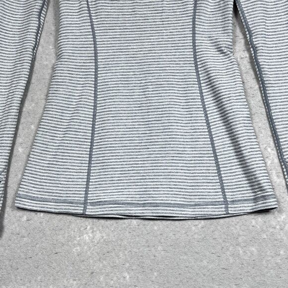 Lululemon Shirt Womens Size 4 Gray Striped Long Sleeve Thumbholes Reversible - Picture 3 of 15